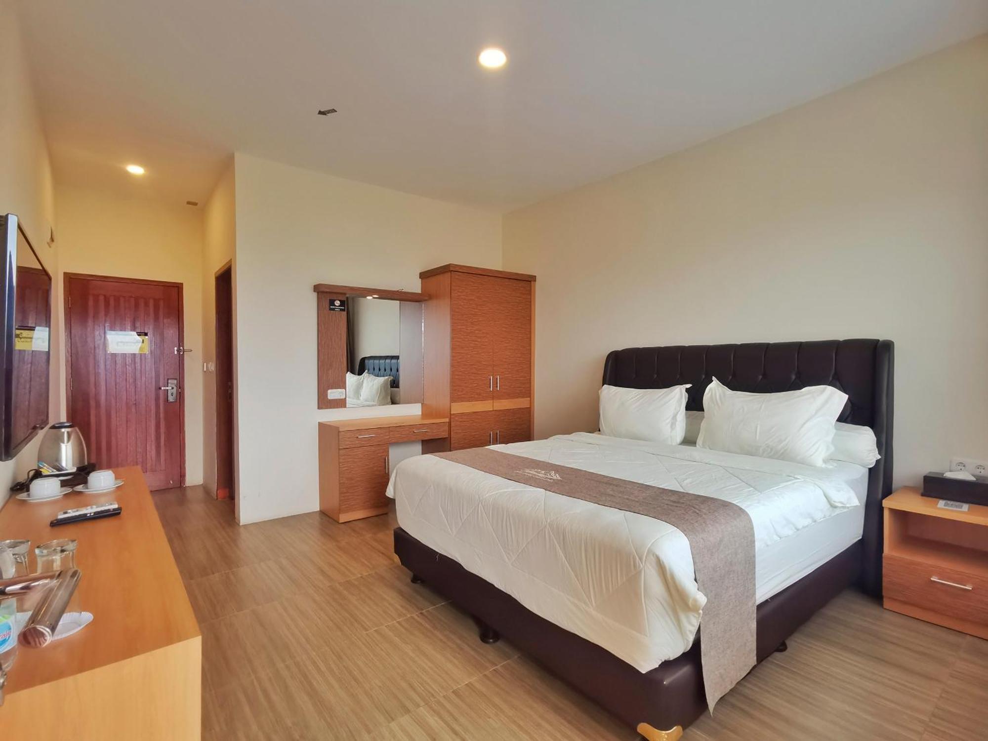 Bukit Indah Doda Hotel & Resorts Palu Ngoại thất bức ảnh